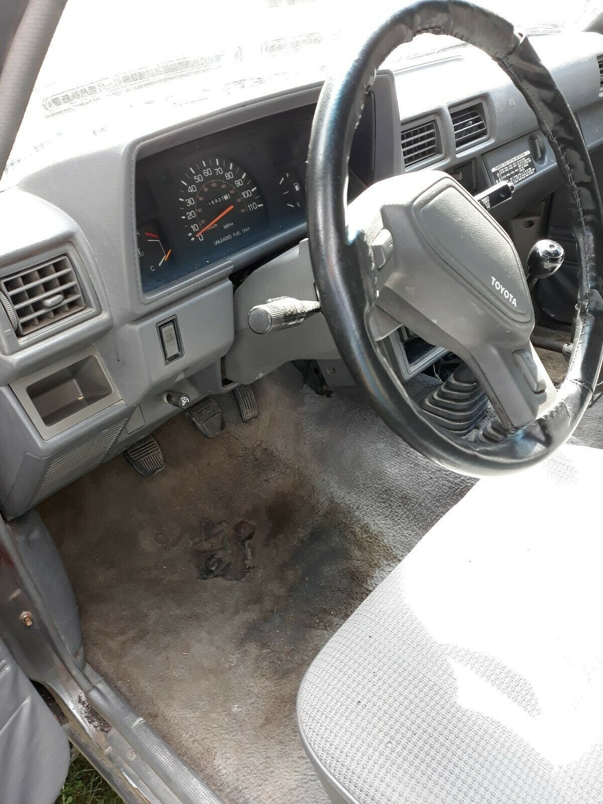1987 Toyota Pickup RN63 STD - photo 8