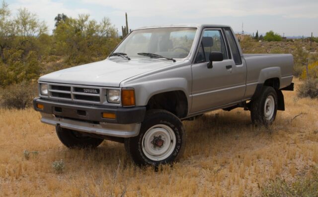 1987 Toyota Pickup DLX - photo 2
