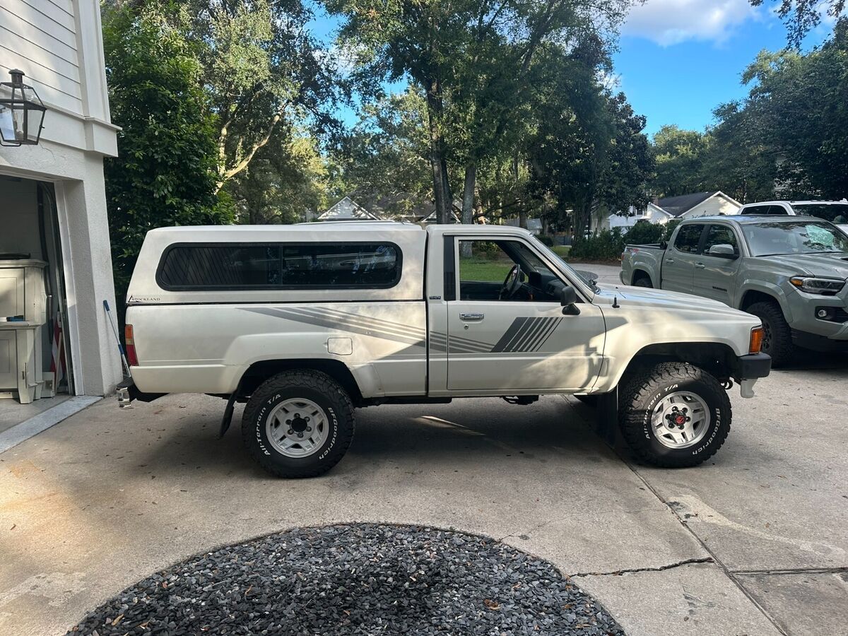 1987 Toyota 1/2 Ton Pickup - photo 8