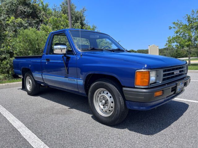 1987 Toyota 1/2 Ton Pickup Base - photo 2