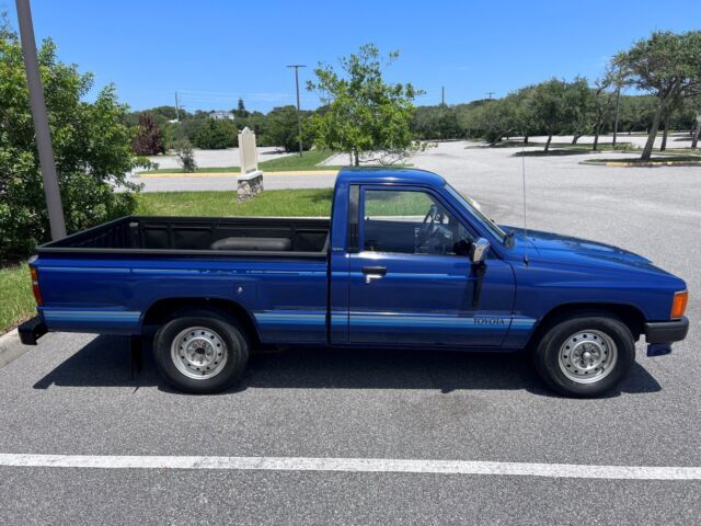 1987 Toyota 1/2 Ton Pickup Base - photo 3
