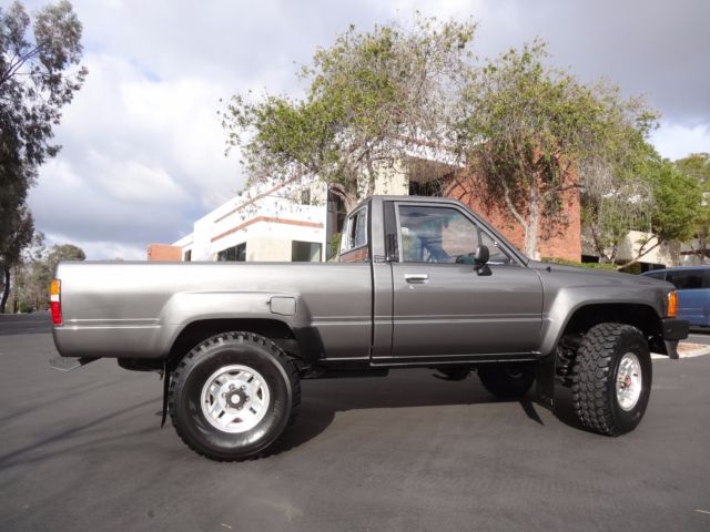 1987 Toyota Tacoma - photo 11