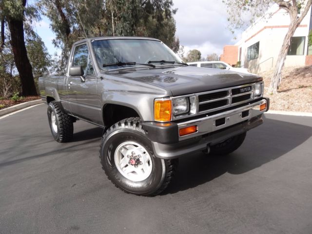 1987 Toyota Tacoma - photo 8