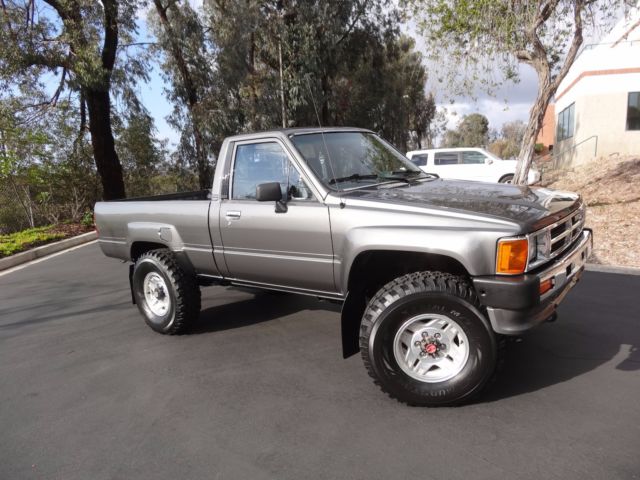 1987 Toyota Tacoma - photo 9