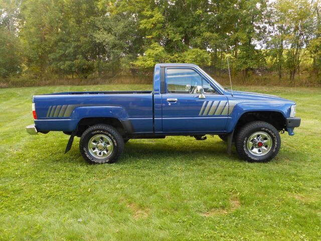 1987 Toyota Pickup - photo 5