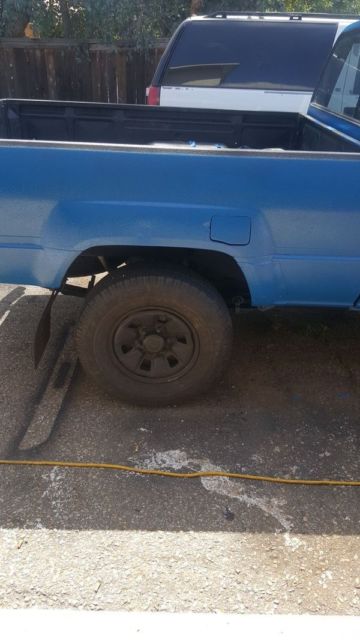 1987 Toyota SR5 5 Speed Manual SR5 Cab & Chassis 2-Door - photo 2