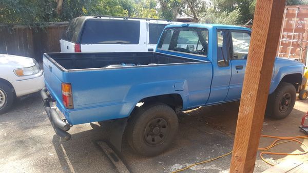 1987 Toyota SR5 5 Speed Manual SR5 Cab & Chassis 2-Door - photo 3