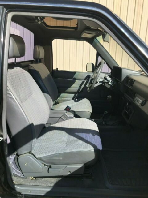 1987 Toyota Tacoma SR5 - photo 8