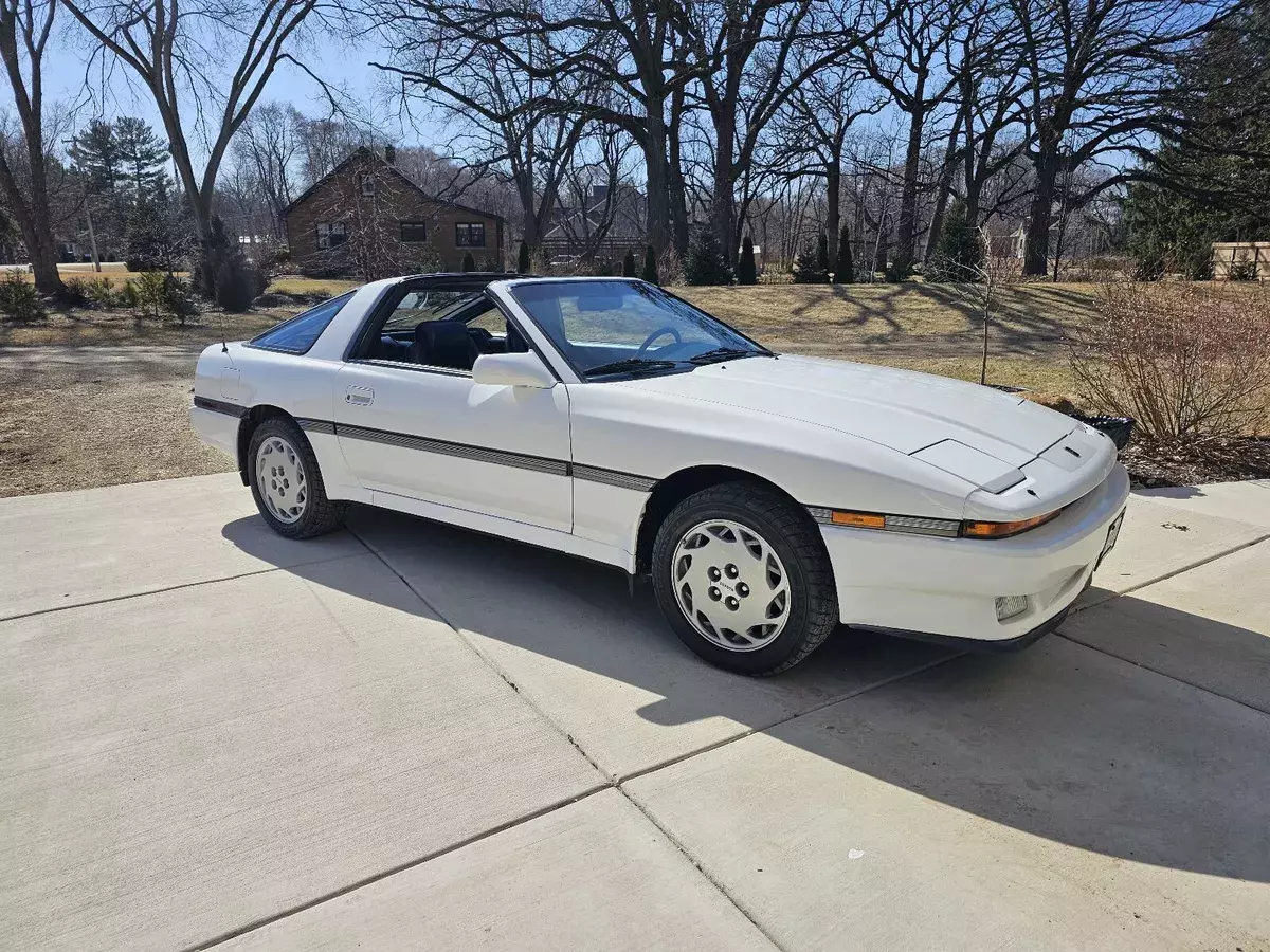 1987 Toyota Supra Hatchback White SPORT ROOF 1987 Toyota Supra SPORT ROOF