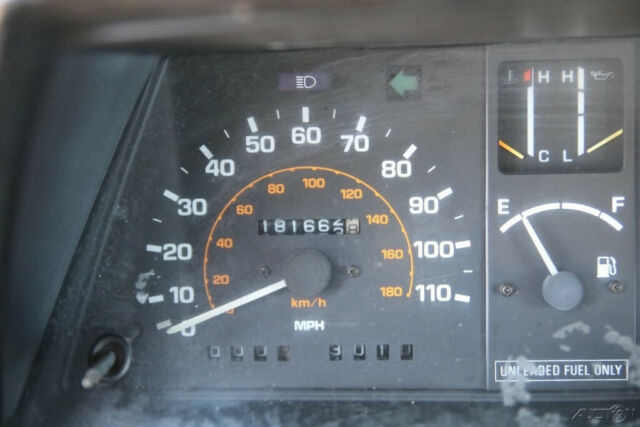 1987 Toyota Van LE - photo 13