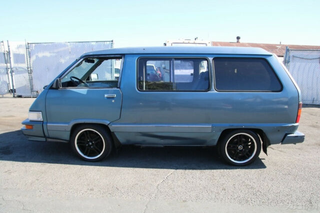 1987 Toyota Van LE - photo 2