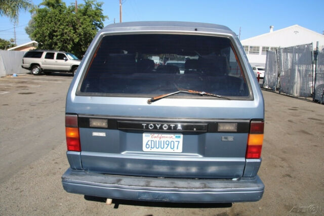 1987 Toyota Van LE - photo 4