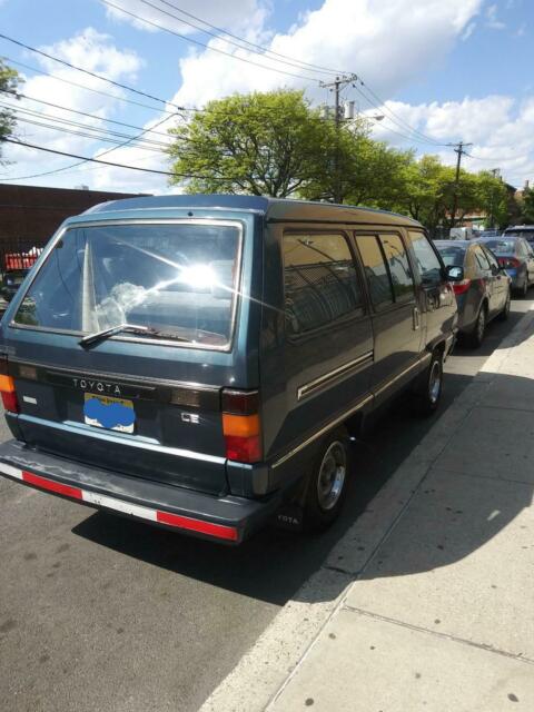 1987 Toyota Van Wagon LE - photo 2