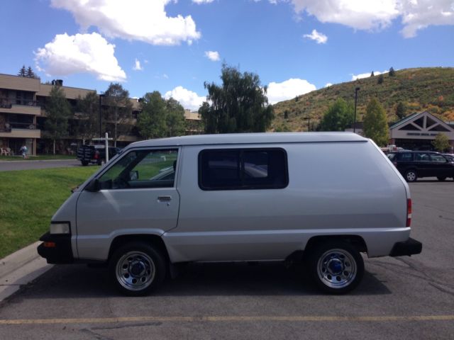 1987 Toyota Van