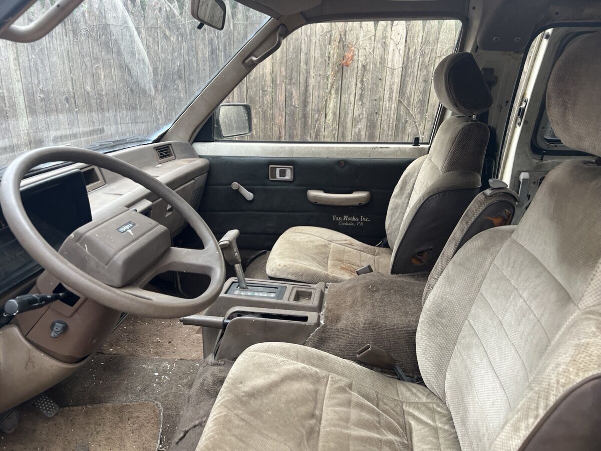 1987 Toyota Van Wagon CARGO - photo 8