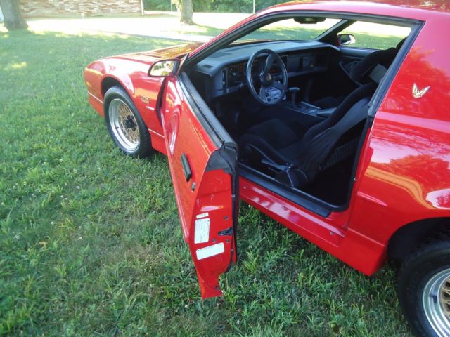1987 Pontiac Trans Am GTA - photo 6