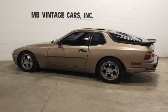 1987 Porsche 944 Turbo - photo 10