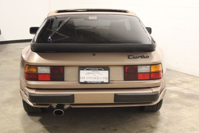 1987 Porsche 944 Turbo - photo 6