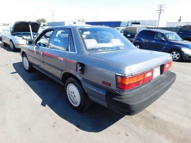 1987 Toyota Camry - photo 3