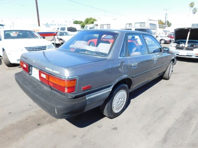 1987 Toyota Camry - photo 5