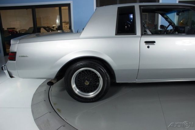 1987 Buick Regal Base Coupe 2-Door - photo 10