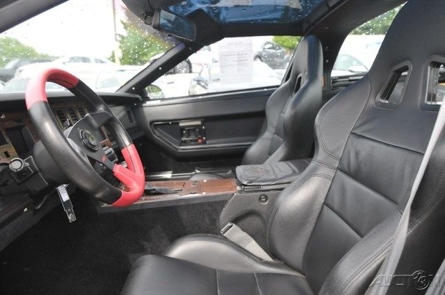 1987 Chevrolet Corvette Base Hatchback 2-Door - photo 11