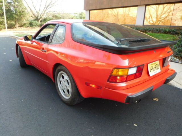 1987 Porsche 944 - photo 3