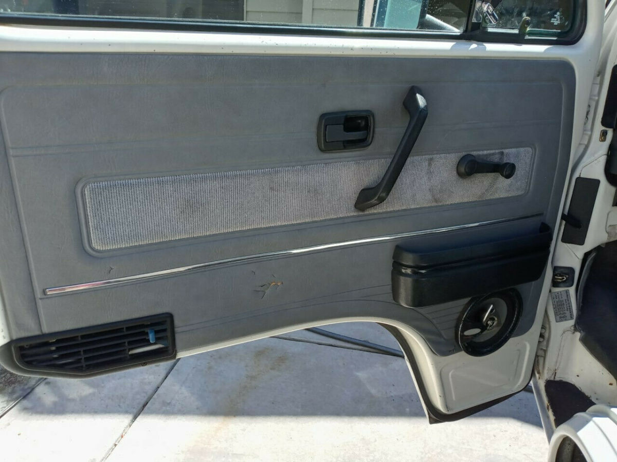 1987 Volkswagen Bus/Vanagon CAMPMOBILE - photo 9
