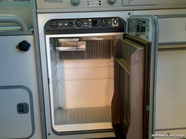 1987 Volkswagen Bus/Vanagon Campmobile Van Camper 3-Door - photo 11
