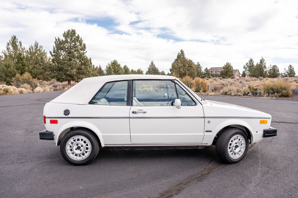 1987 Volkswagen Rabbit Cabriolet Wolfsburg Triple-White - photo 10