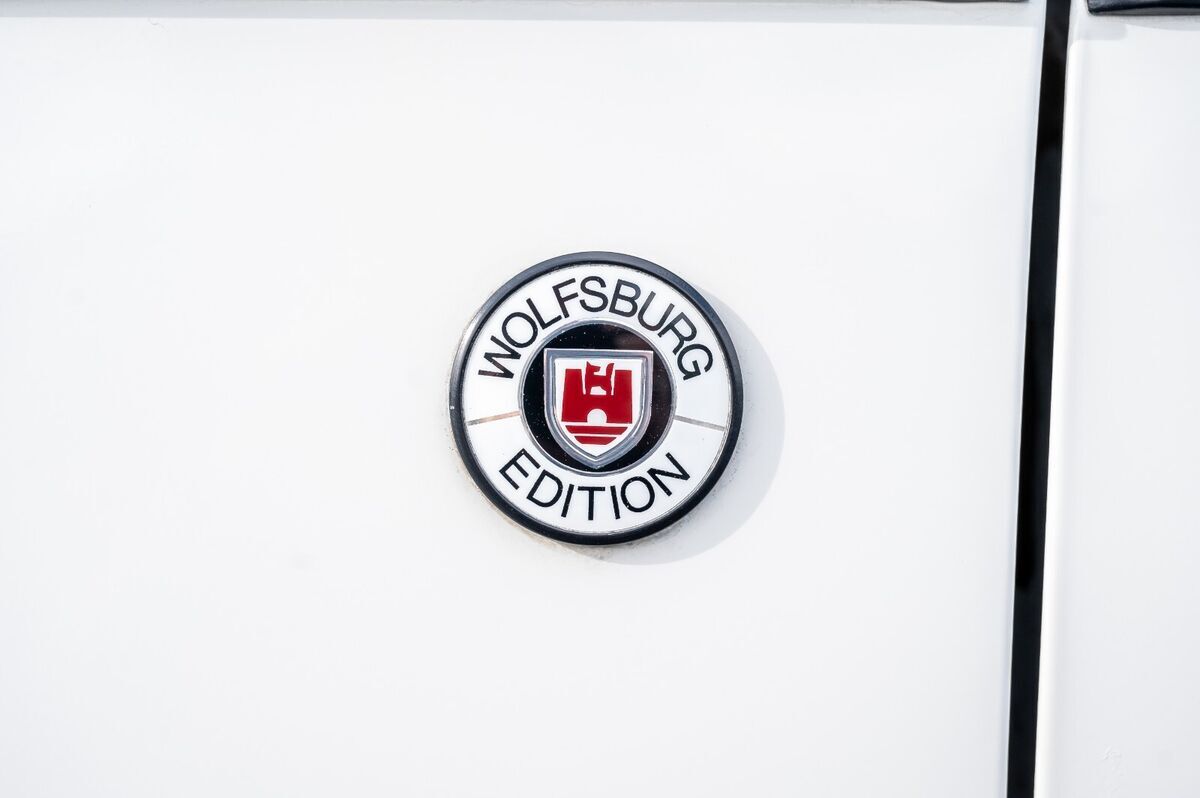 1987 Volkswagen Rabbit Cabriolet Wolfsburg Triple-White - photo 2