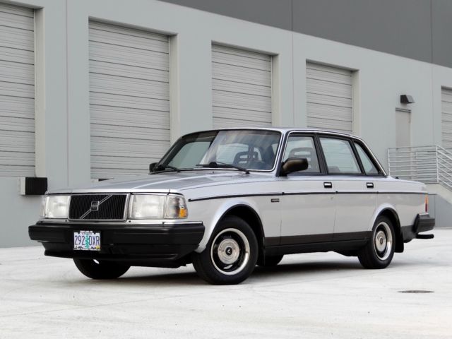1987 Volvo 240 DL - photo 2