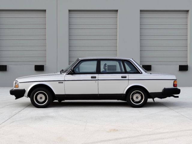1987 Volvo 240 DL - photo 6