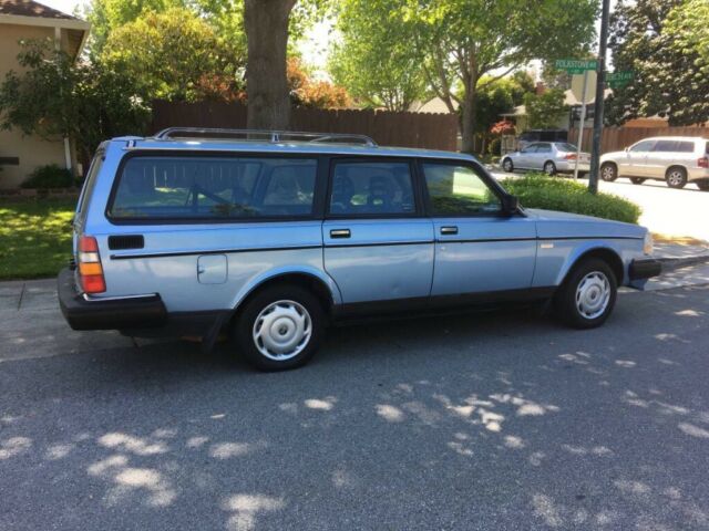 1987 Volvo 240 - photo 2