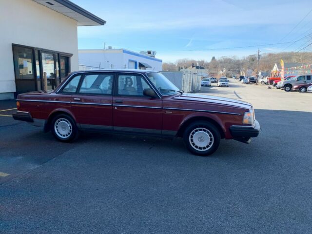 1987 Volvo 240 - photo 2
