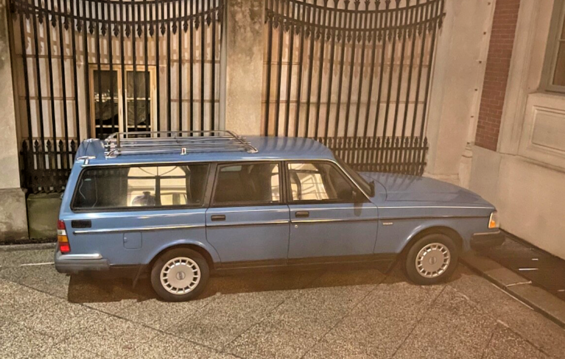 1987 Volvo 240 - photo 4