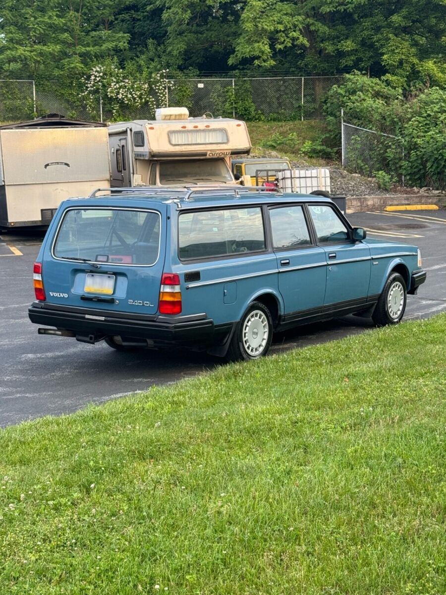 1987 Volvo 240 - photo 6