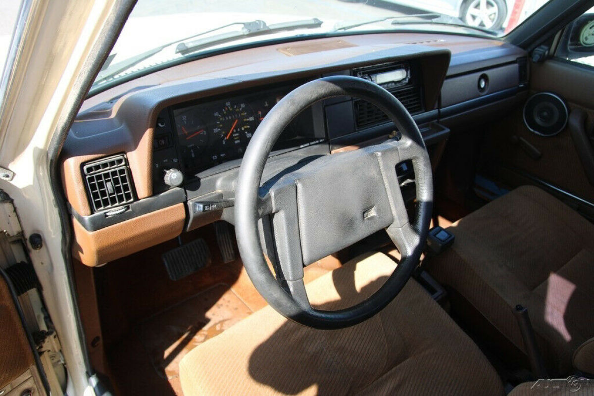 1987 Volvo 240 DL - photo 12