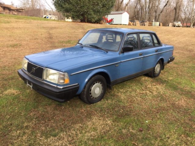 1987 Volvo 244 DL Automatic Extremely Well Maintained!! 1987 Volvo 240