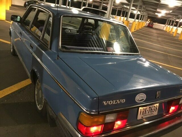 1987 Volvo 240 - photo 6