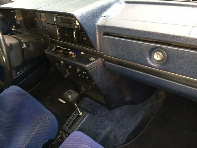 1987 Volvo 240 - photo 9