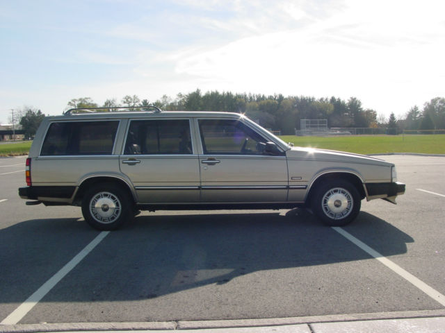 1987 Volvo 740 740GLE Station Wagon - photo 3