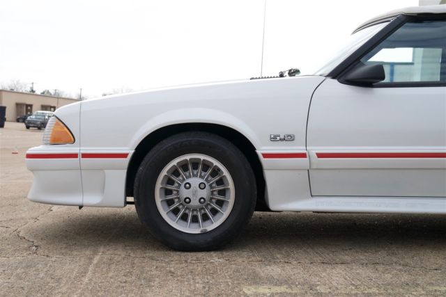 1987 Ford Mustang GT CONV, ONLY 27,999 ACTUAL MILES, CLEAN CARFAX - photo 4