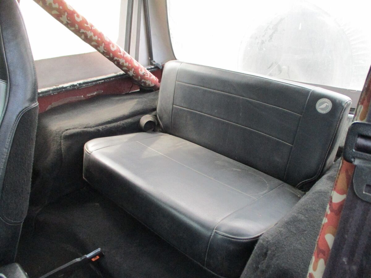 1987 Jeep Wrangler - photo 8