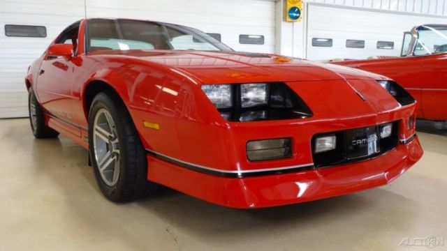 1987 Chevrolet Camaro Z28 - photo 3
