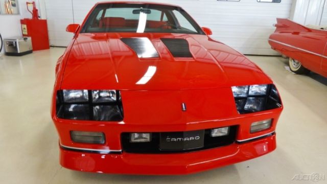 1987 Chevrolet Camaro Z28 - photo 4