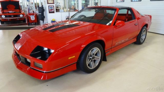 1987 Chevrolet Camaro Z28 - photo 6