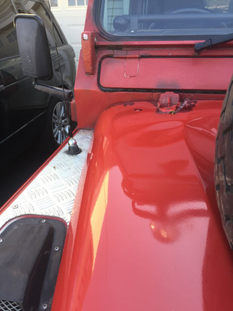 1987 Land Rover Defender interior - photo 4