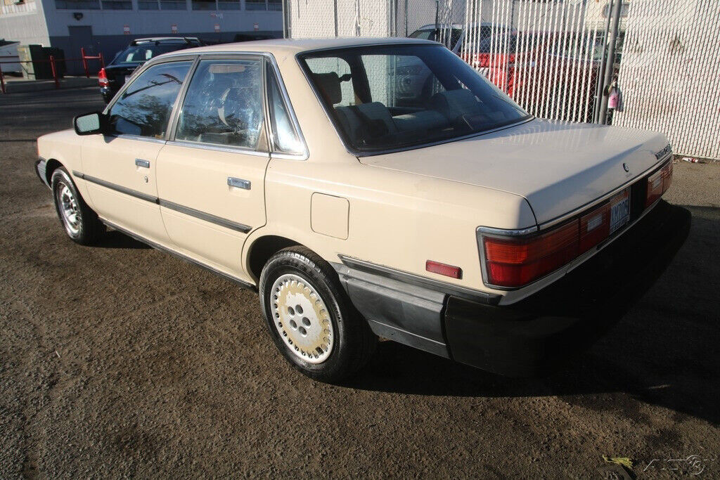 1987 Toyota Camry - photo 6