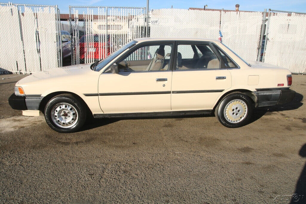 1987 Toyota Camry - photo 7
